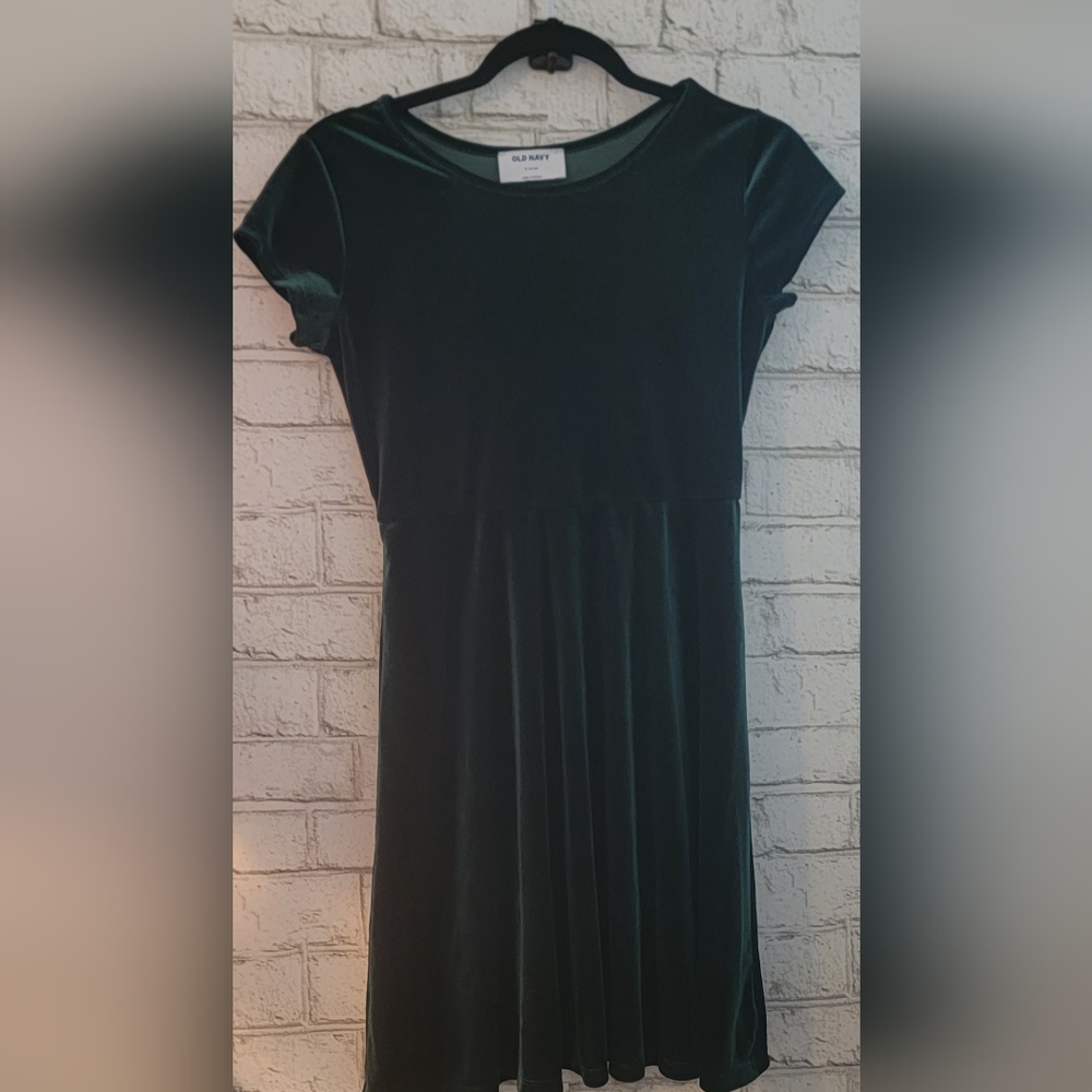 Velvet green dress for girl size XL